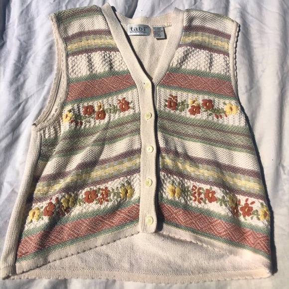 granny style top (floral) - Picture 3 of 10
